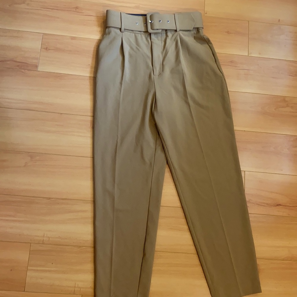 High waisted Zara pants with belt